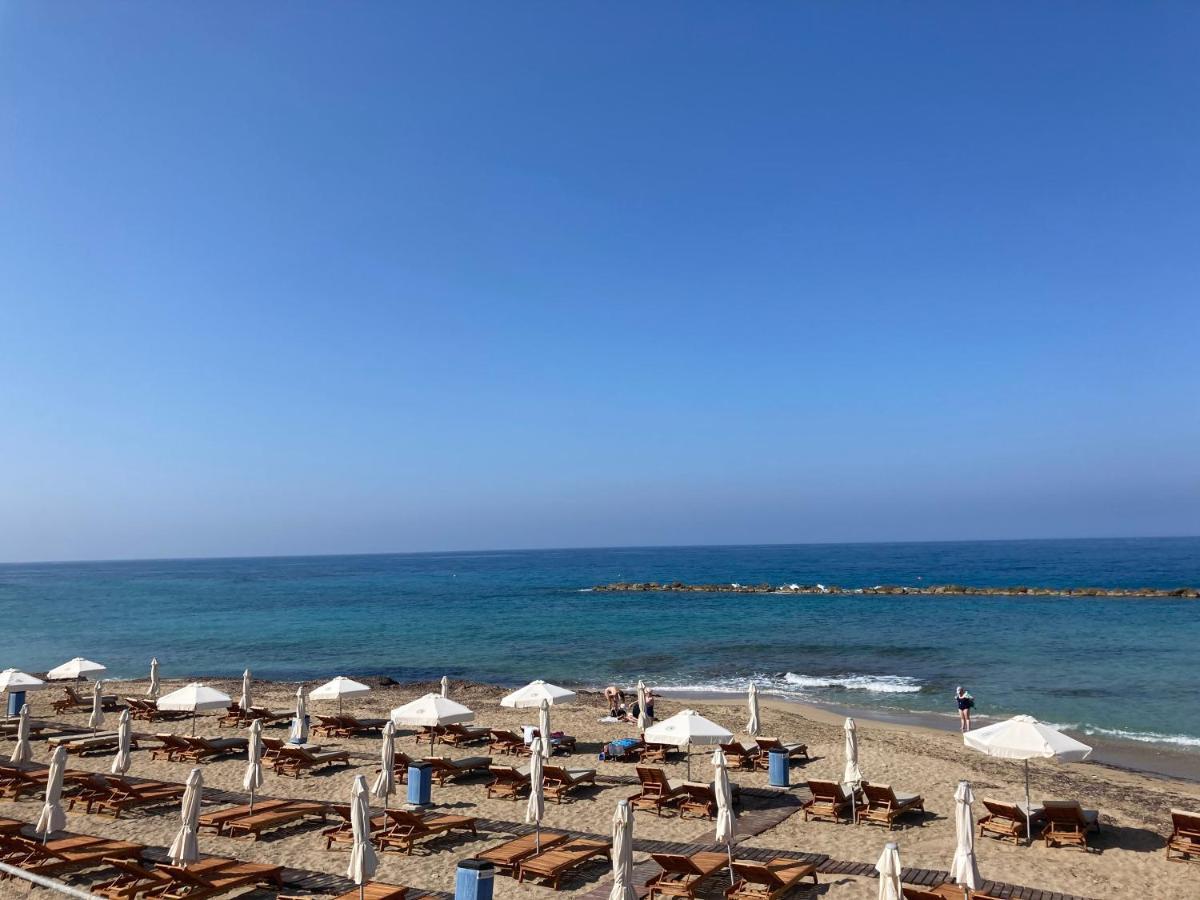 Sun Julz Apartments On The Beach パ フォス エクステリア 写真