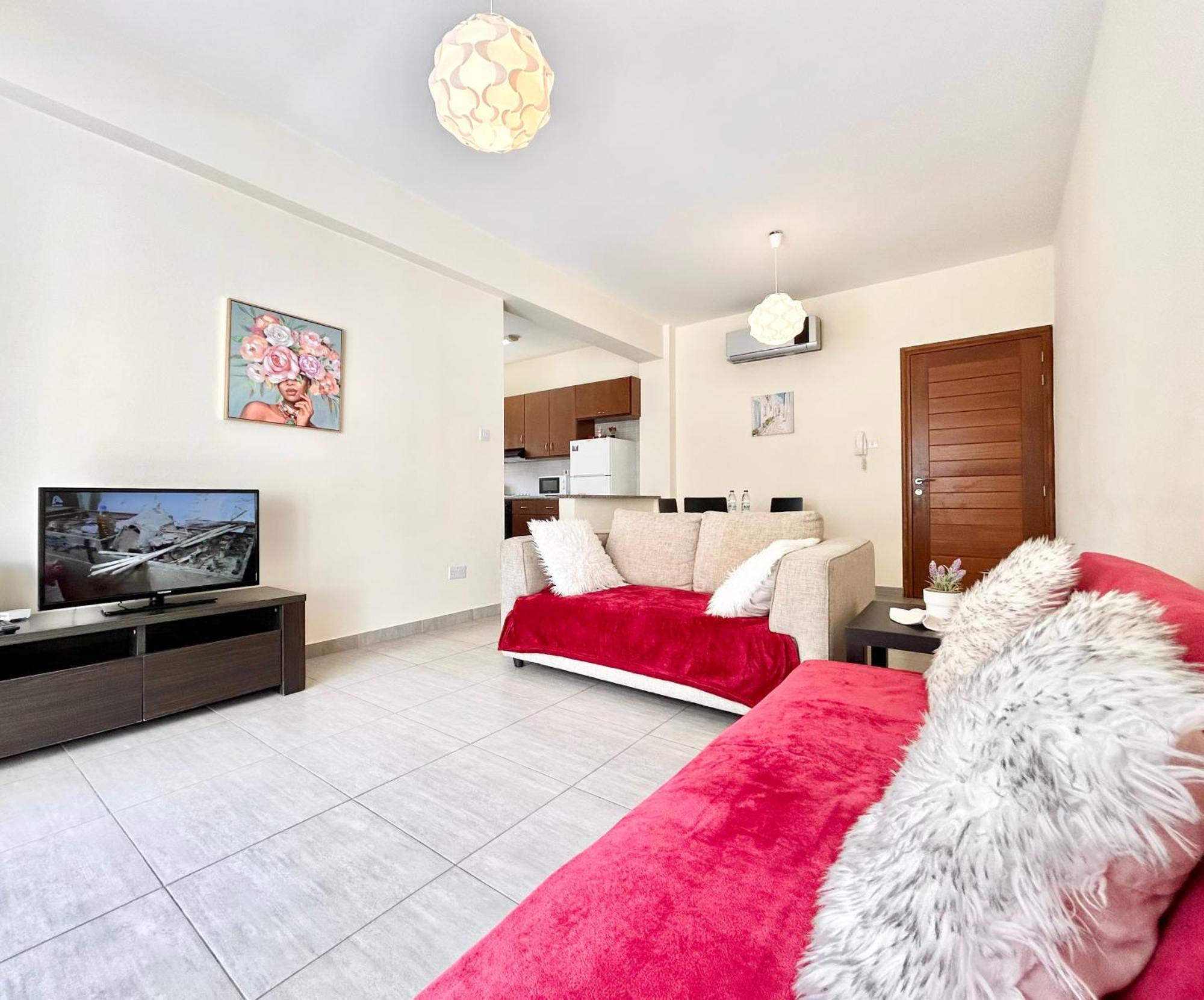 Sun Julz Apartments On The Beach パ フォス エクステリア 写真